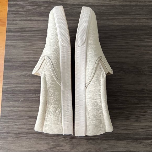 Ralph Lauren Off-White Embossed Slip-Ons sz 9 - Picture 5 of 8